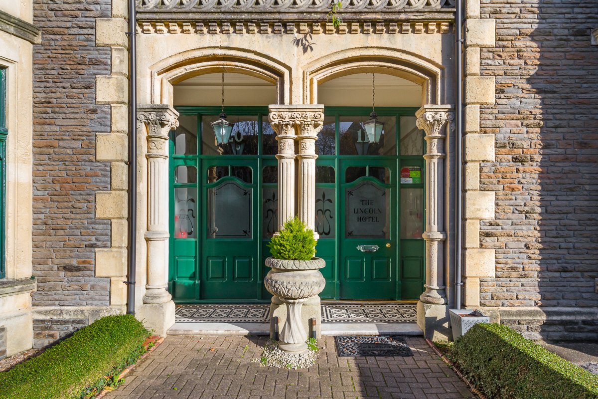 Lincoln House Hotel